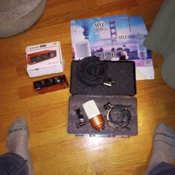 Vocal Recording Set Up MXL 990 & Focusrite Scarlett