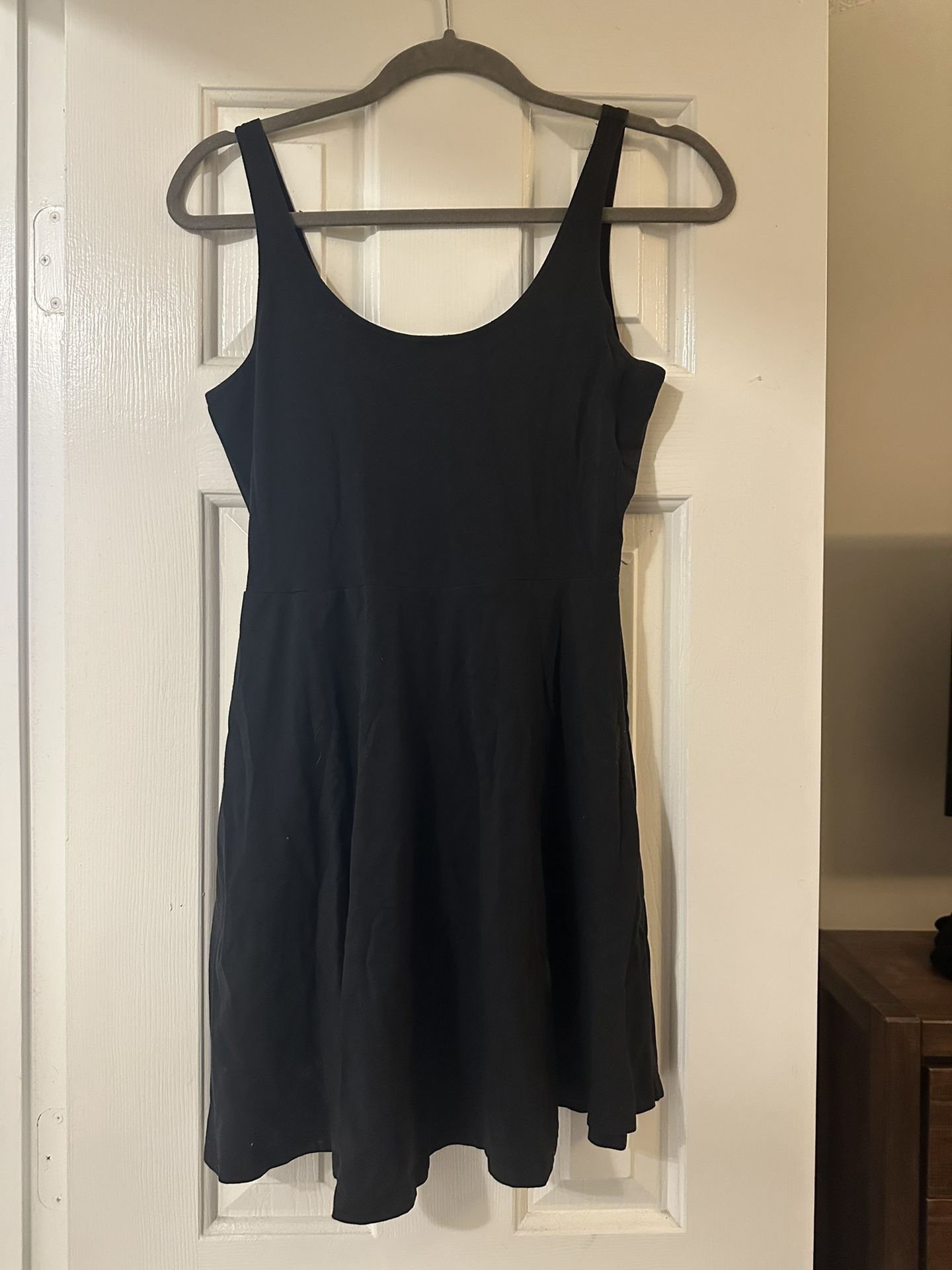 Black Sleeveless Dress