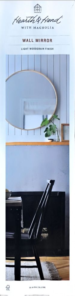 Wall mirror