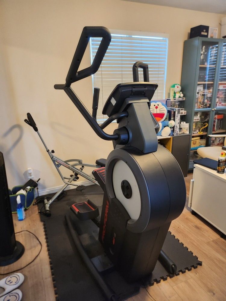 ProForm Hiit L6 Elliptical workout machine - Main Image