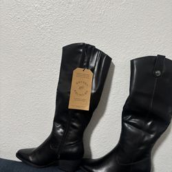 New Black Leather Boots 