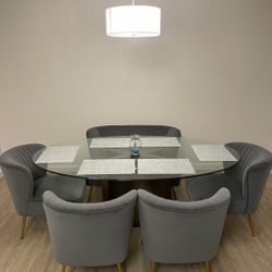 6 Seat Dining Table & Chairs