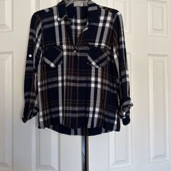Woman’s Small Flannel Shirt Super Cute Like New 