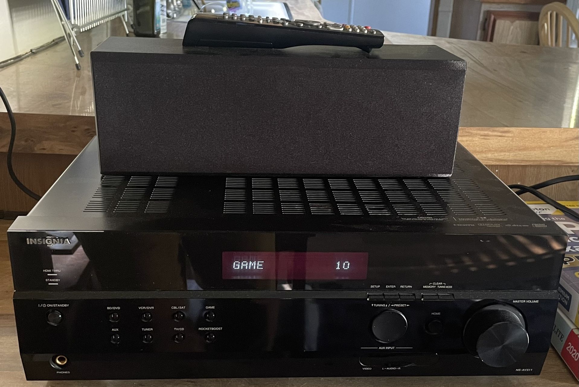 Insignia NS-AV511 Home Audio Receiver w/ Remote and Center Speaker