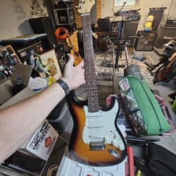 5 (Five) Guitars For Sale