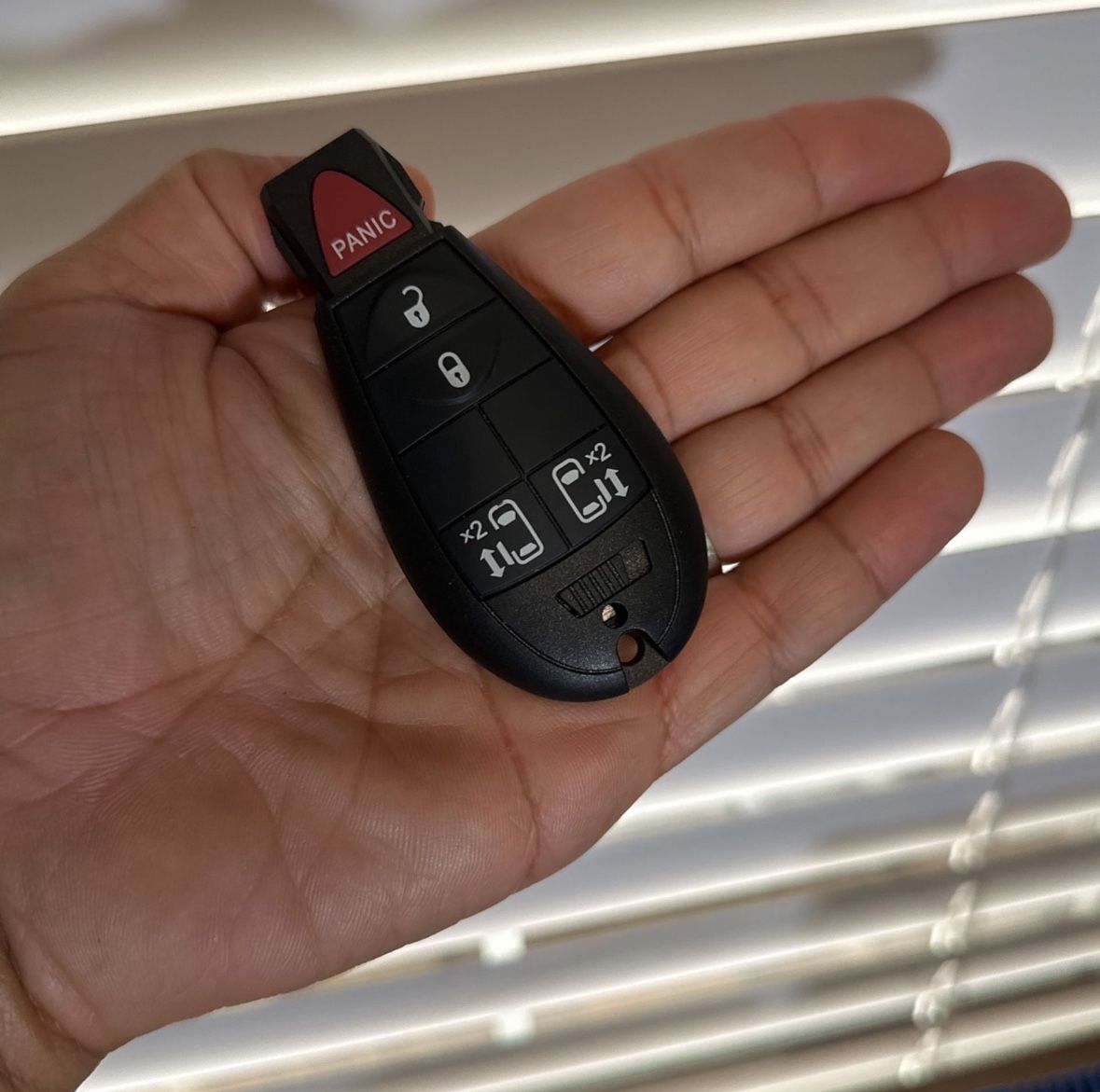 Remite Control Key Fob Fobik For Dodge Caravan Chrysler Town & Country