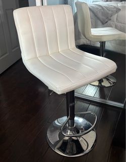 Vanity chair