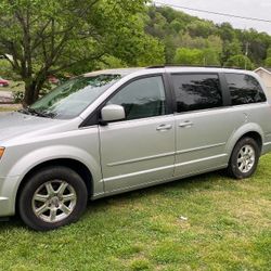 2008 Chrysler Town & Country