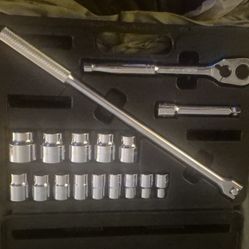 Stanley   1/2 Socket Set