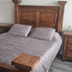 Queen Size Bed And 2 Nightstands (mattress Not Included)