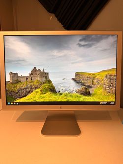 Apple Cinema Display 20” A1081 + Power Adapter & Cables