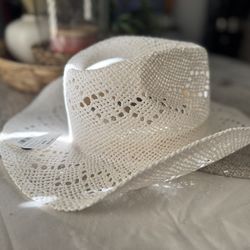 Windsor White Hat 