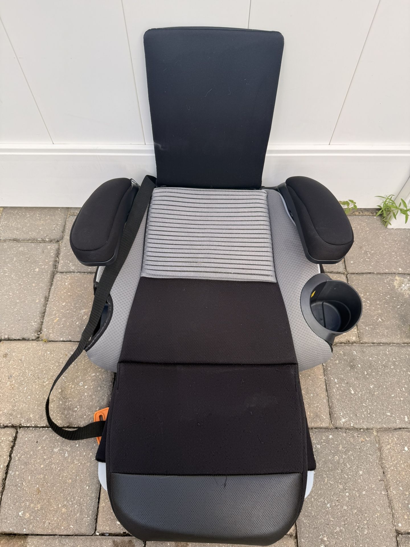 Selling child car seat.