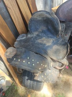 Western saddle