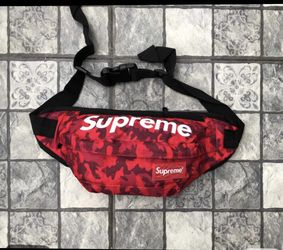 Supreme Fanny Pack, Belt Bag Best Product, Good Quality 100%, Many Pocket  Inside, Big Enough. Only 2!!!! for Sale in San Diego, CA - OfferUp