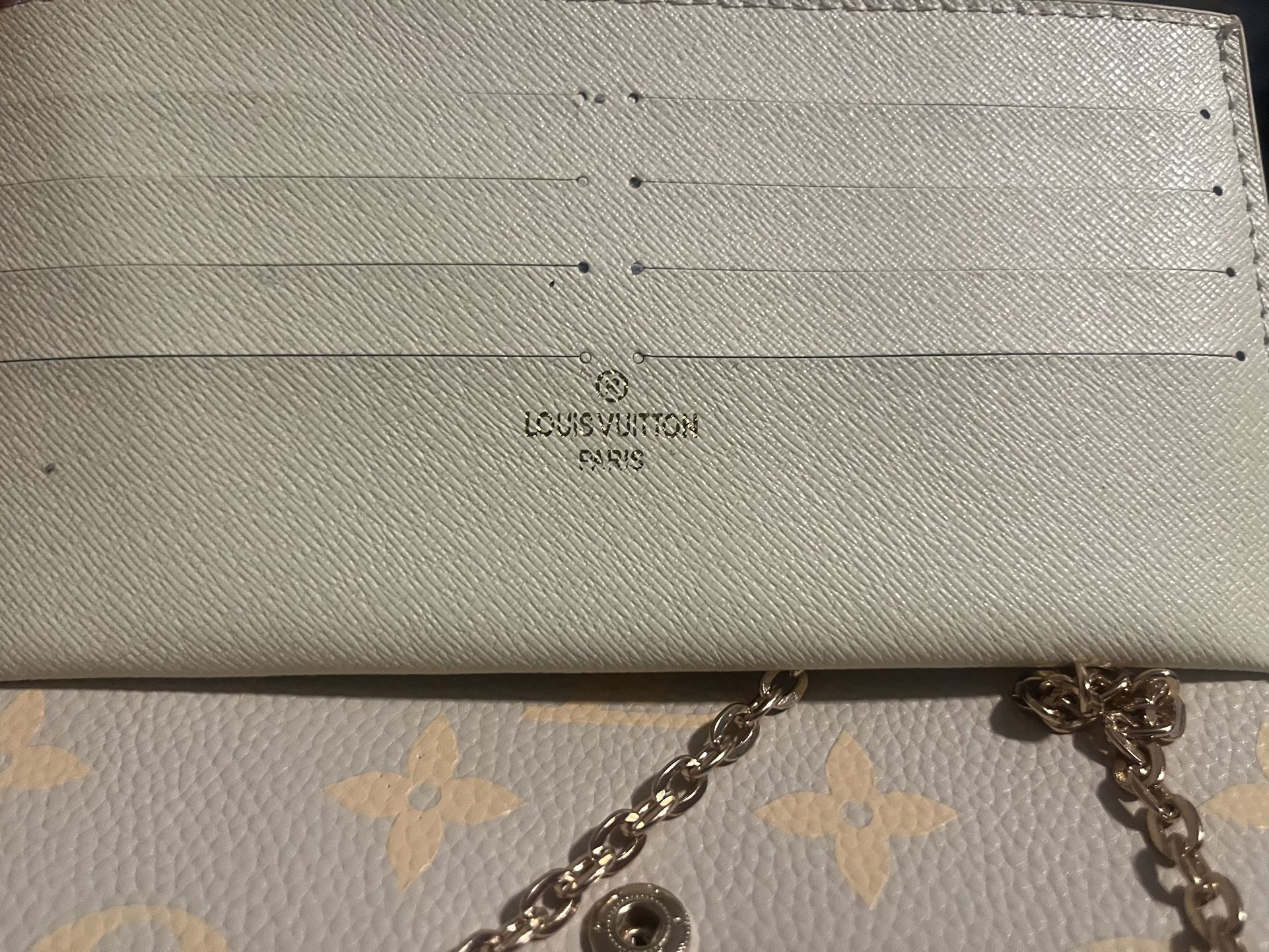Louis Vuitton Dauphine Chain Wallet for Sale in St. Cloud, FL - OfferUp