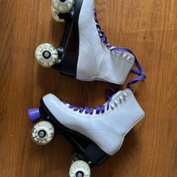 Light UP Women’s Roller skates Size 6.5 