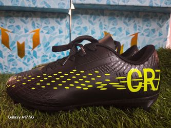 Womens soccer cleats us size 9