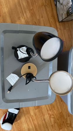 Desk lamps