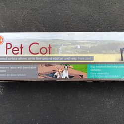 NEW K&H Pet Dog Cot Bed Medium 26” x 32” x 7” up to 200 pounds great for camping hiking