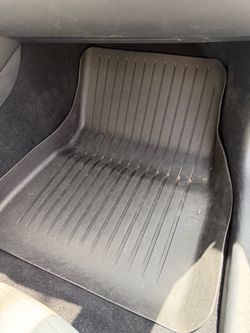 Tesla model 3 all weather floor mats