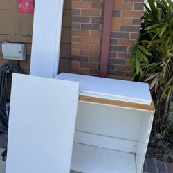 Free Shelves 