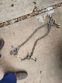 V tow and recovery chain