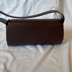 Louis Vuitton Epi Leather Shoulder Bag 100% Authentic