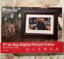 7” POLAROID DIGITAL PICTURE FRAME Wood Frame & Mat - NEW- Sealed Box, Never Opened