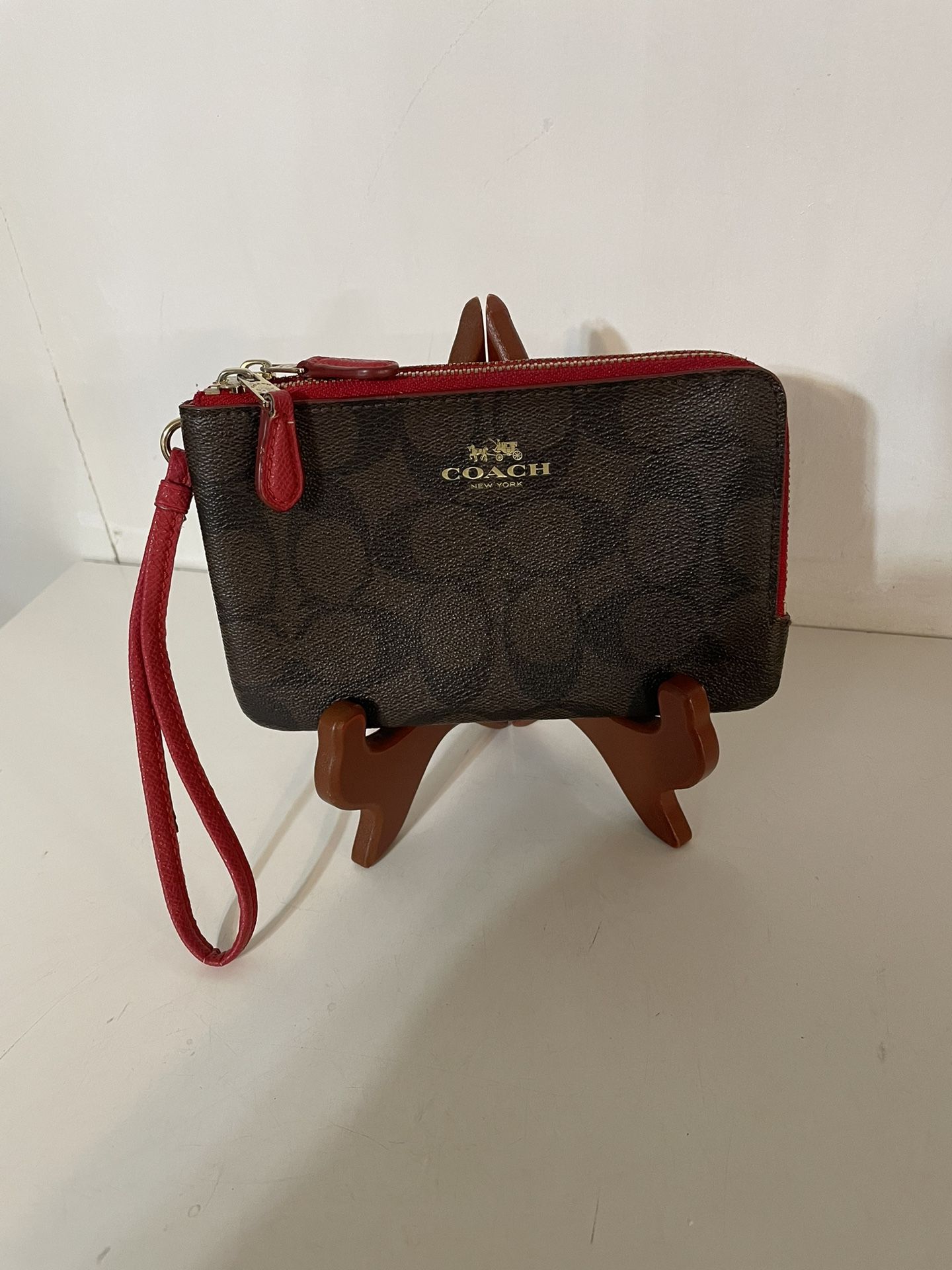 Adorable Coach Wristlet Minor Flaws