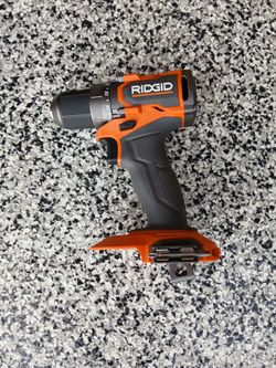 DRILL RIDGID 18V TOOL ONLY
