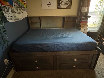 Trundle Bed Girls Bed, full sized bed, twin bed