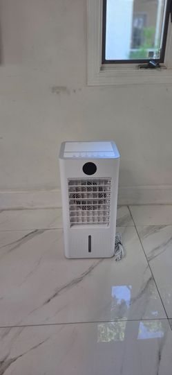 NEW IN BOX Portable air conditioner ice cold