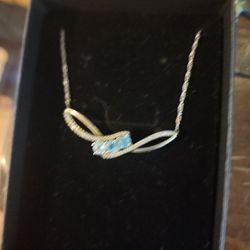 Sliver Infinity Necklace 