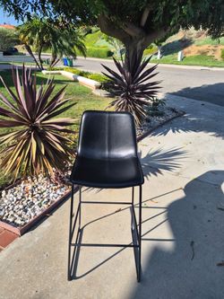 4 scandanavian bar height chairs
