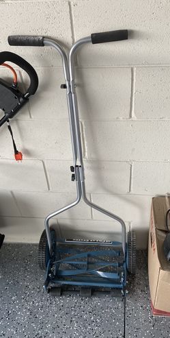 Manual Lawnmower