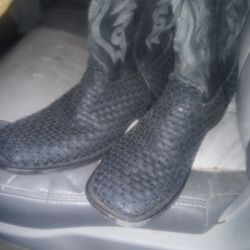 Beautiful Boots Size 11