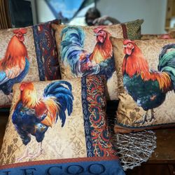 Set Of Four Couch Pillow Brand New  18 X 18