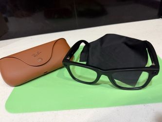 Meta Ray-Ban translucen