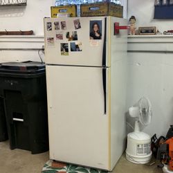 Free Fridge Works But Shuts Off Intermittently 