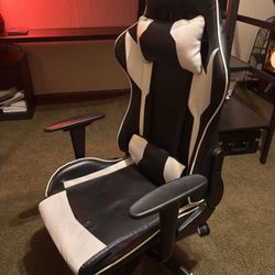 S Racer chair