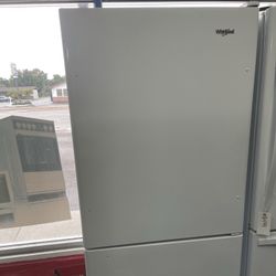 Whirlpool 21 Cu Ft Bottom Mount Freezer. 1 year Warranty 