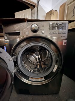 Washer and Dryer LG - gas new condition