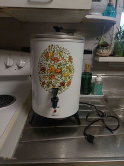 Vintage Kmart Le Café "Spice of Life" 30-Cup Electric Coffee Percolator / Party Perk Urn
