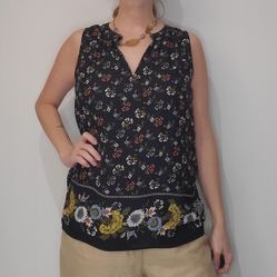 Loft Navy with floral sleeveless blouse size xs (oversize p2p 19.5&quot;) 
