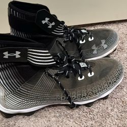 Football cleats Size 10.5M