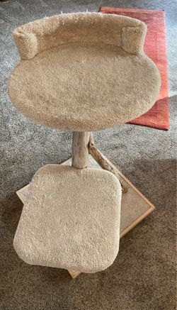 Cat Perch / Scratching Post