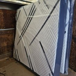 King Bobopedic Memory Foam Mattress With Boxspring Special 