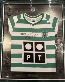 Ronaldo signed shirt