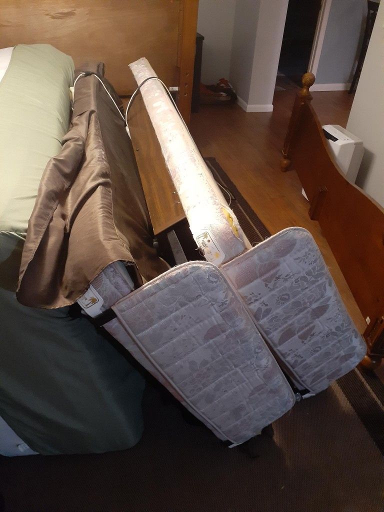 Adjustable Bed Platform King or 2 Twin XL for Sale in Cape Coral, FL